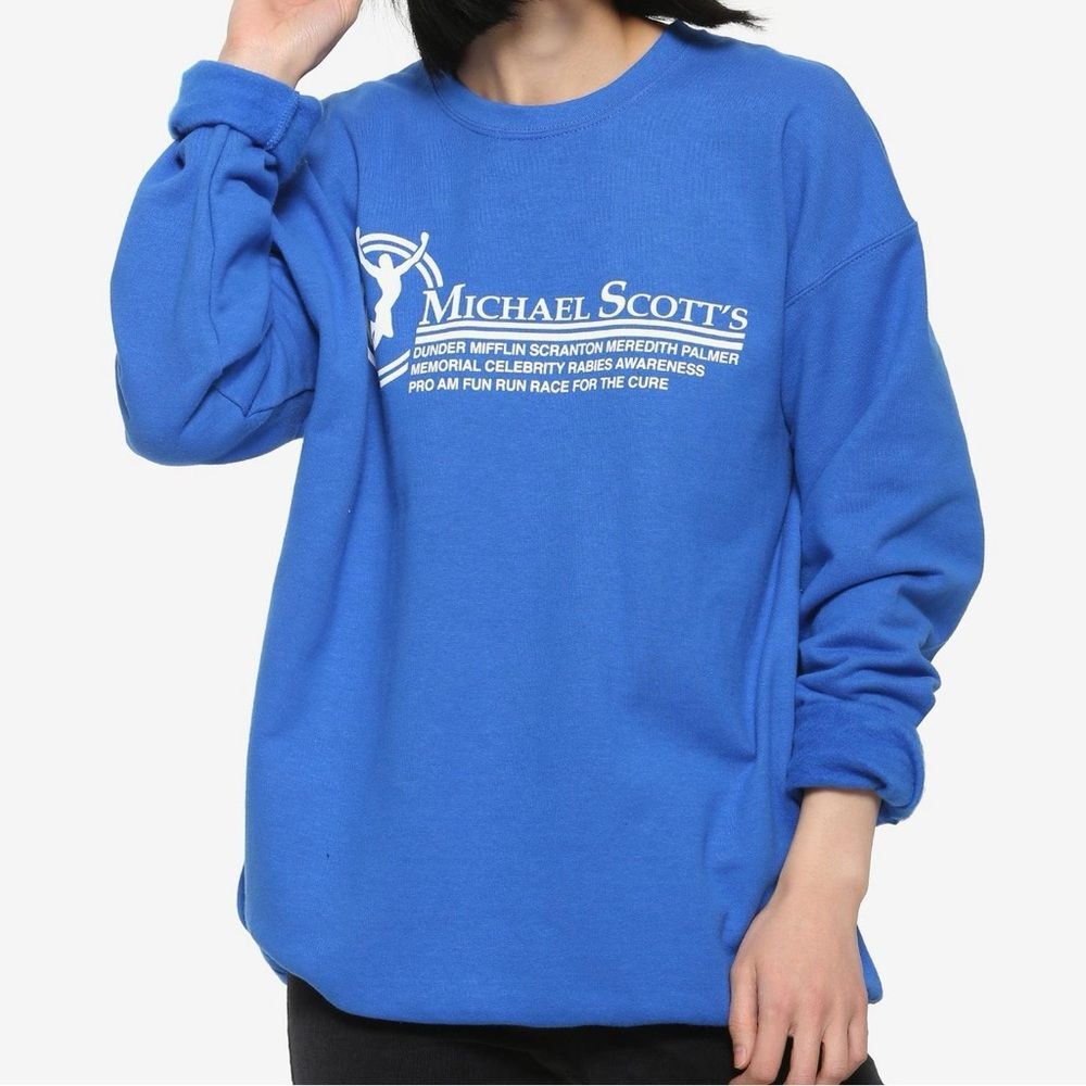 The Office Michael Scott’s Fun Run Women’s XS Crewneck sweatshirt